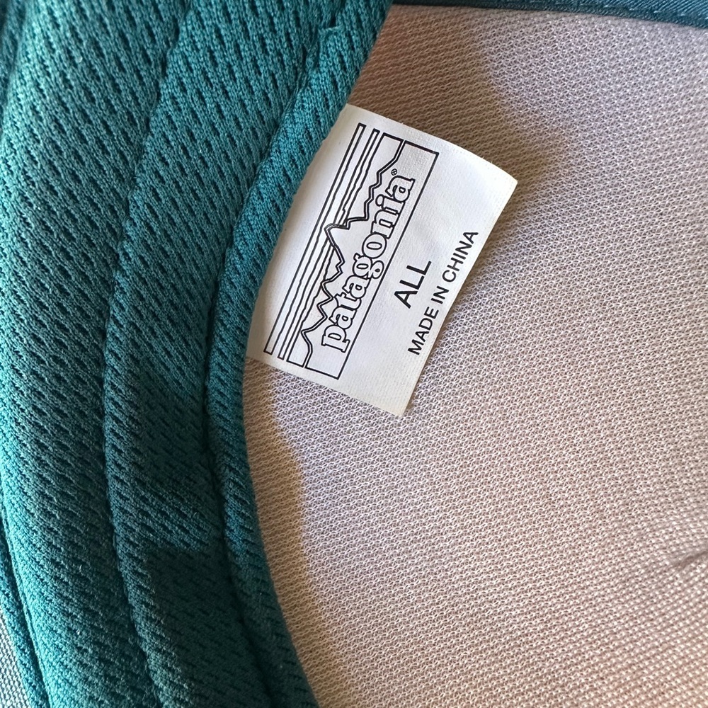 Patagonia Hat Trucker Women’s Blue Mountain Lines Foam Mesh Adjustable SnapBack - Picture 4 of 4